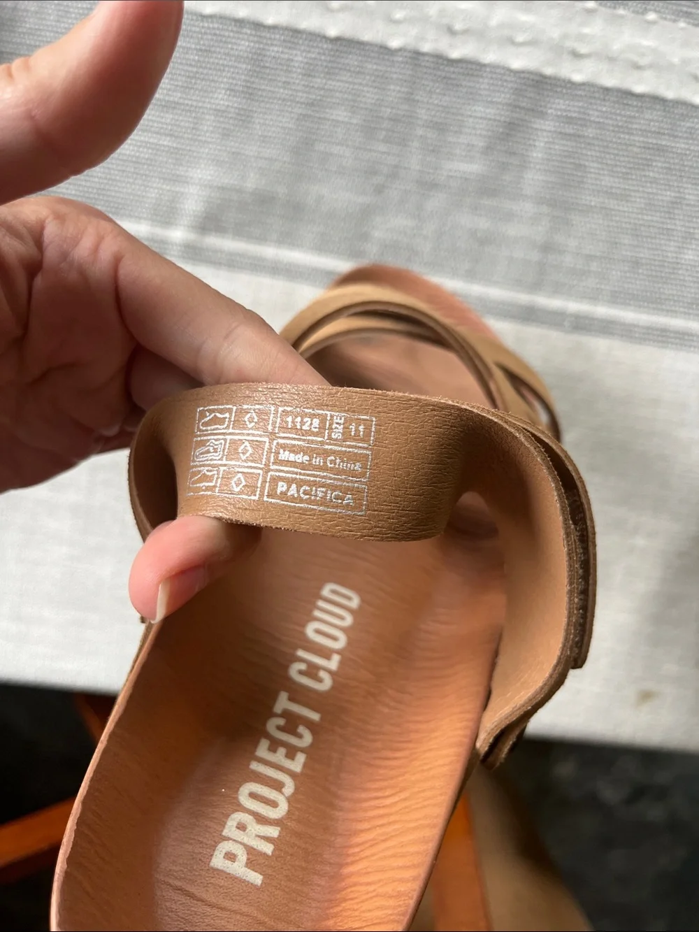 Project Cloud Women’s Tan Multi-Strap Slide Sandals